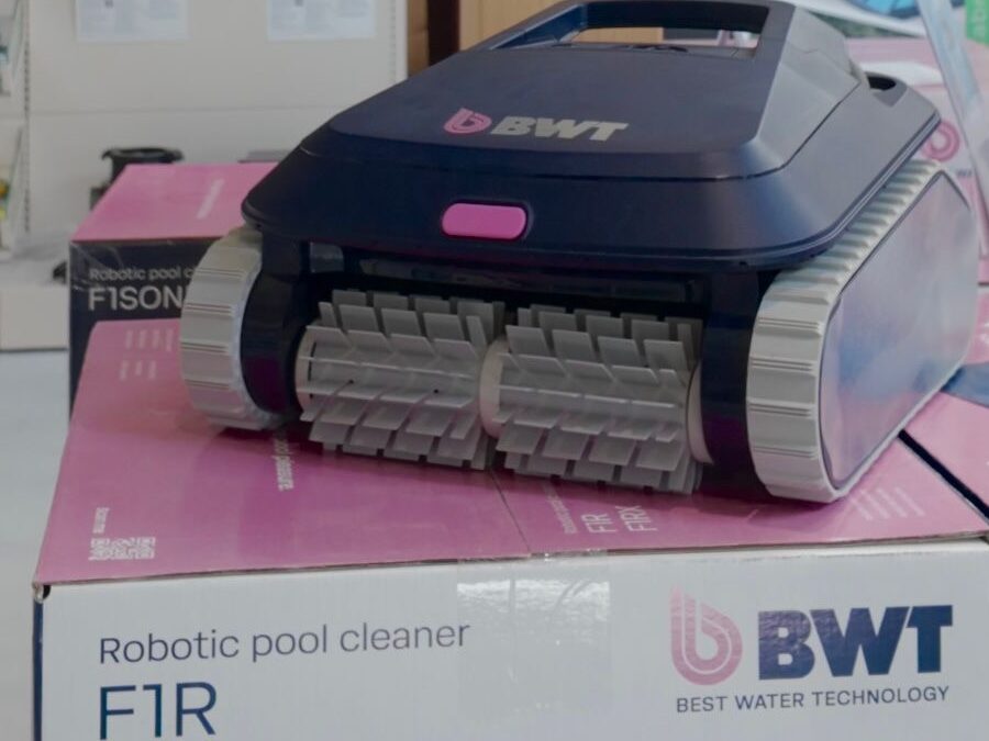 Robot nettoyeur de piscine BWT F1R